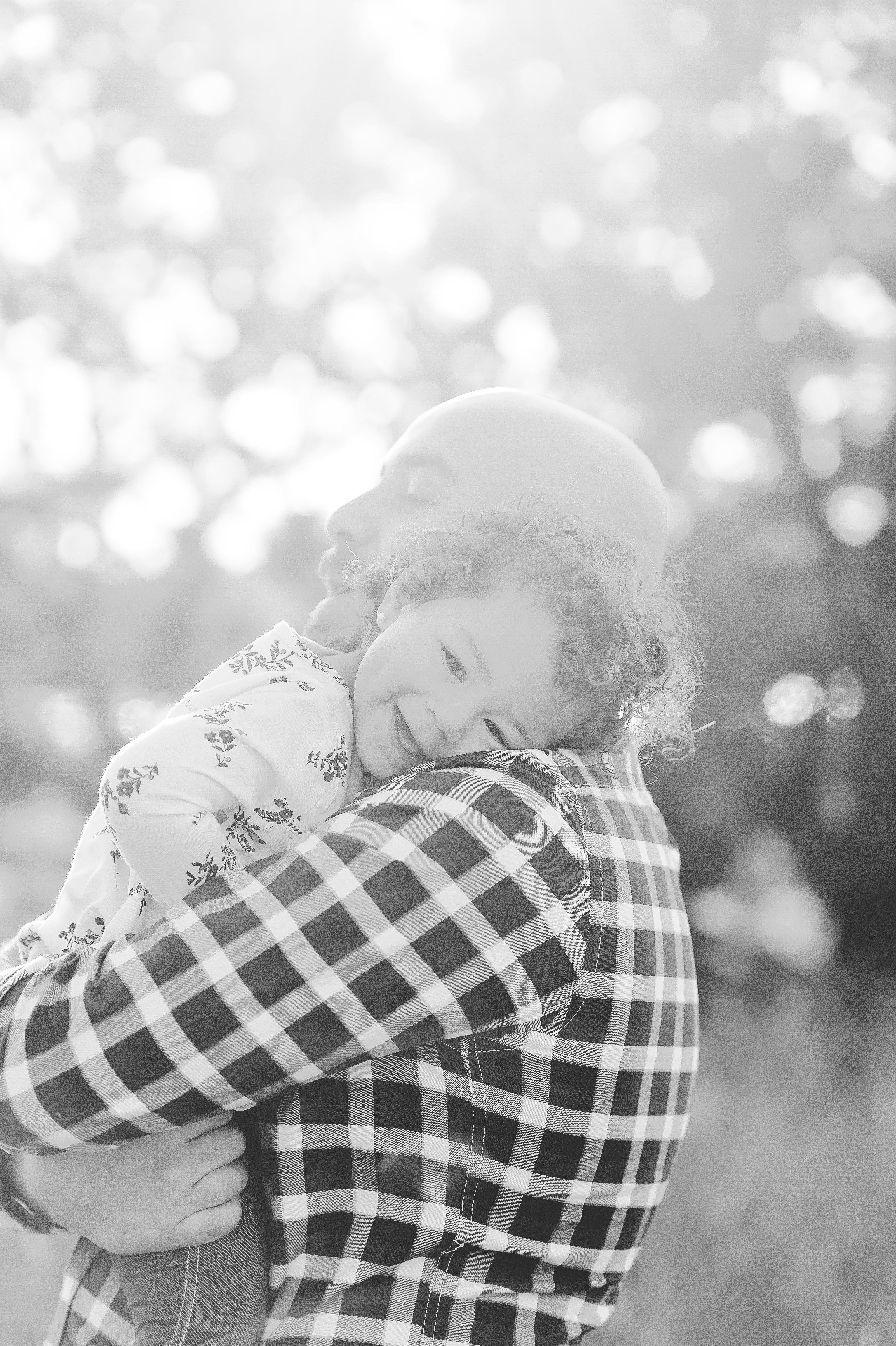 father-daughter-hug-family-photography-cedar-park-texas