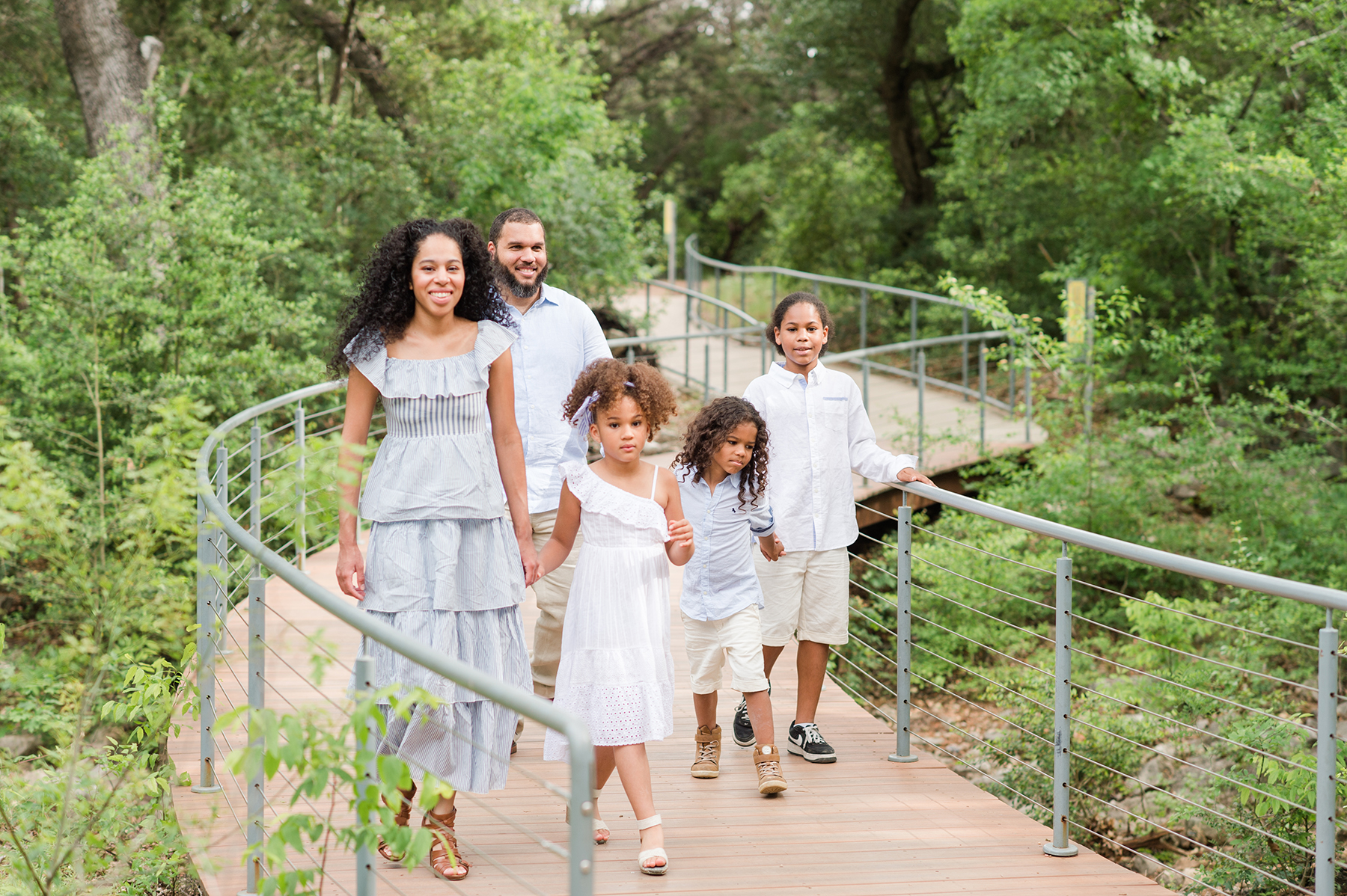 walking-family-in-forest-texas-professional-photography