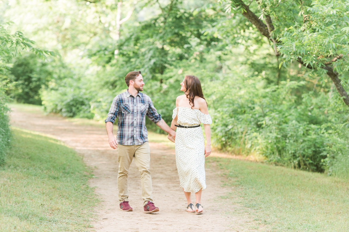 couple-walking-path-green-austin