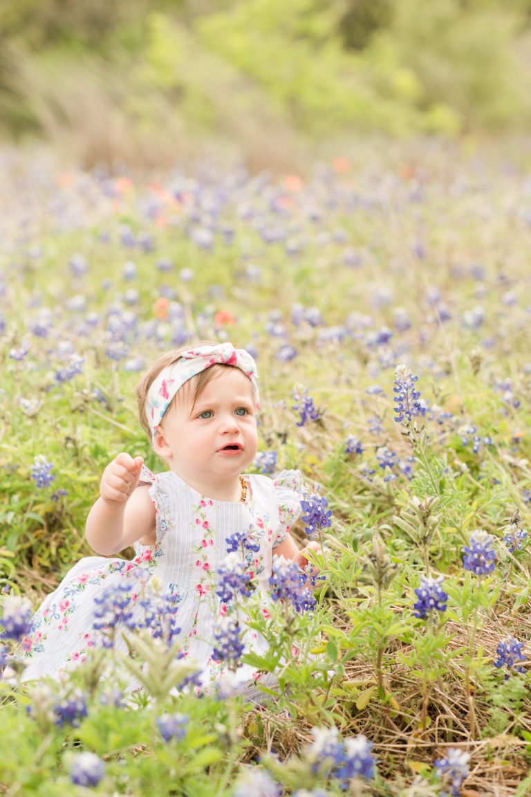 adorable-baby-grass-bluebonnets-austin-dripping-springs-photography