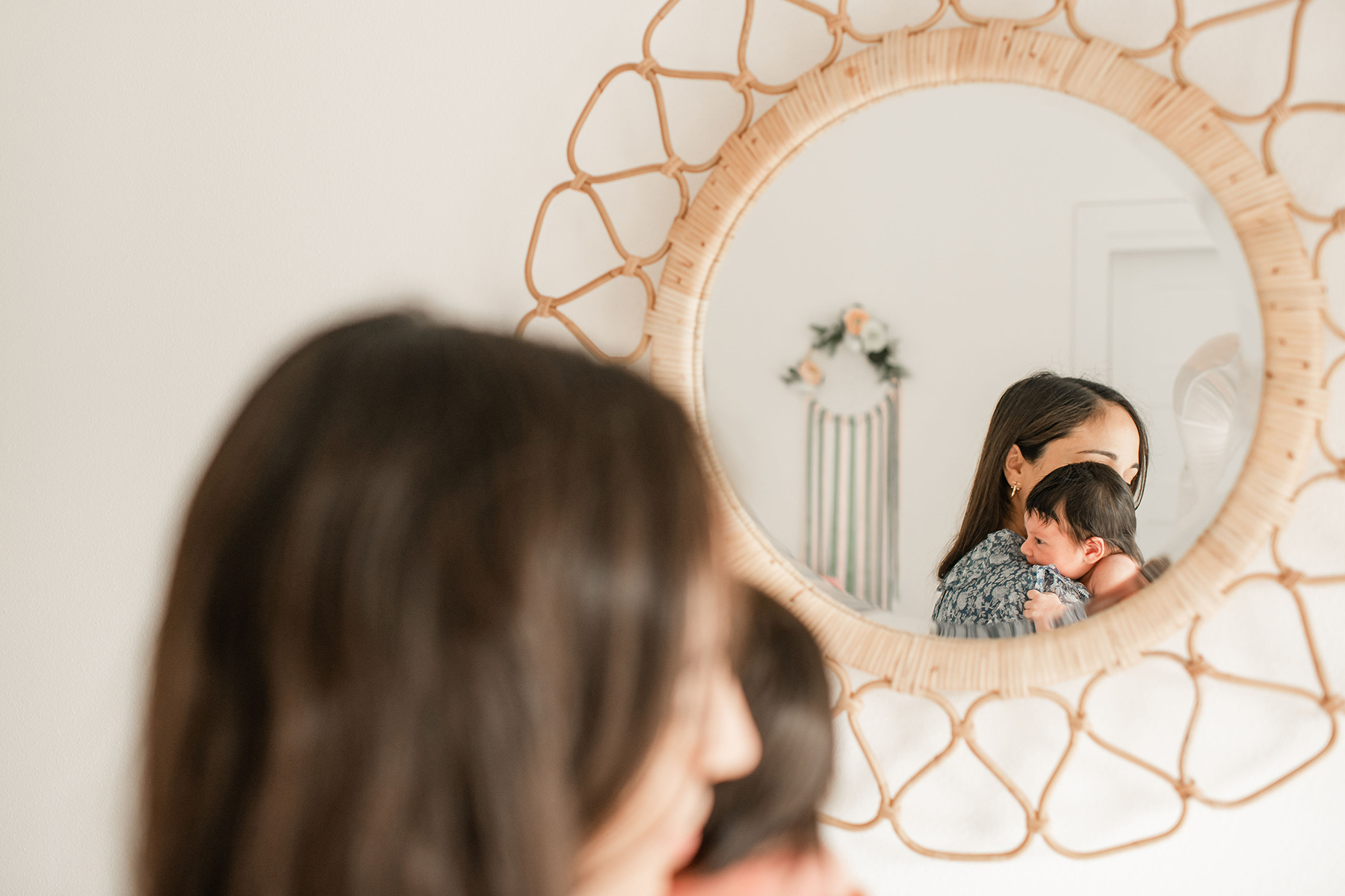 baby-girl-austin-mirror-photo