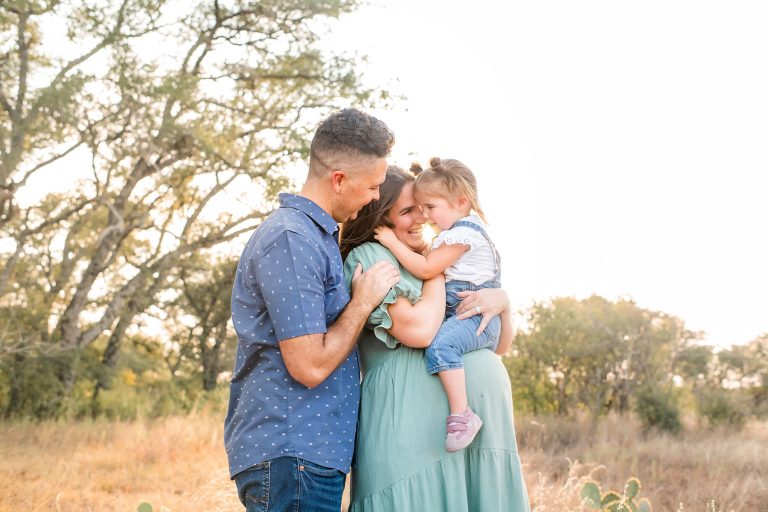 family-maternity-photographer-dripping-springs