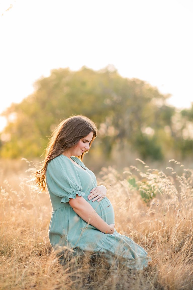 reimers-ranch-maternity-photographer-dripping-springs