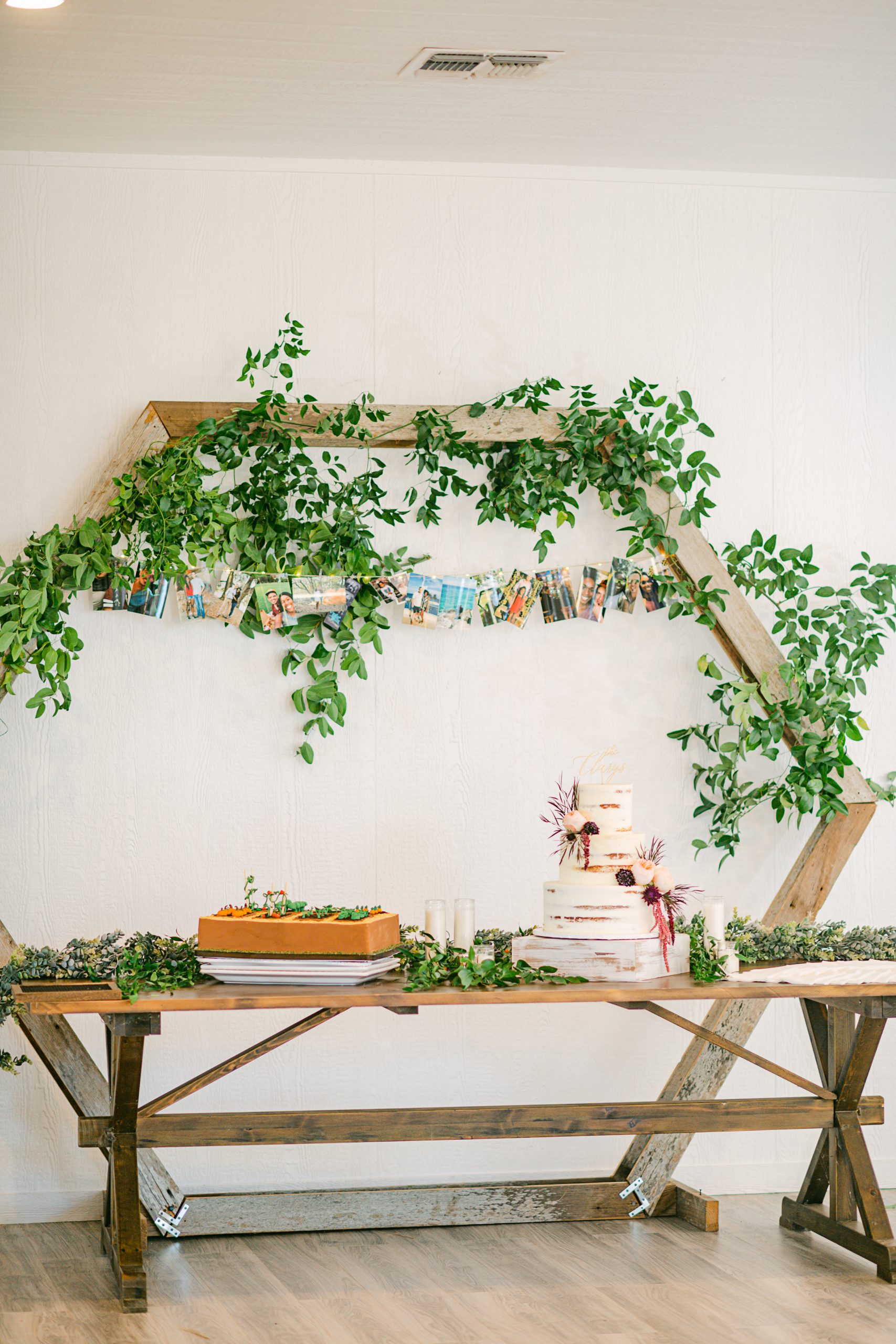 floral-greenery-wedding-details-the-oaks-at-high-hill