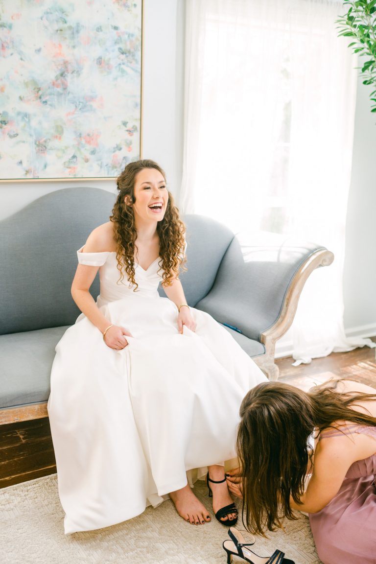 laughing-bride-texas-hill-country-wedding