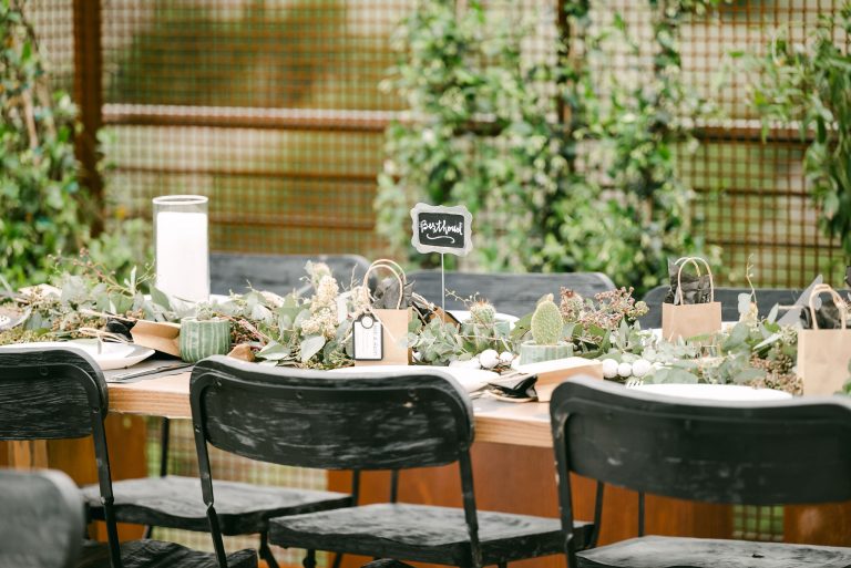 outdoor-wedding-table-florals-austin-texas