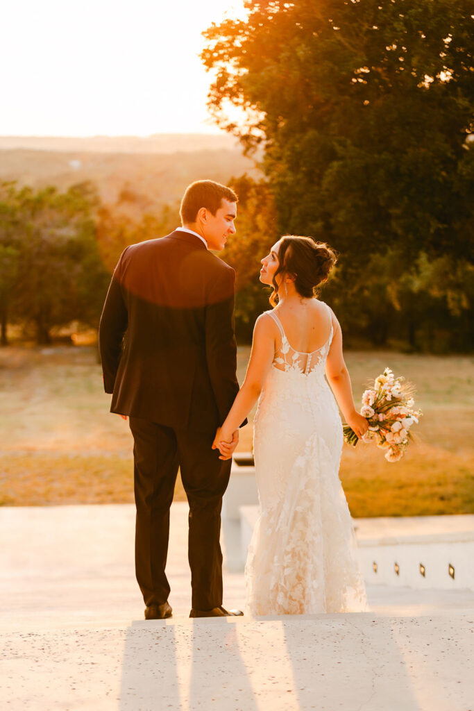 Couple-The-Arlo-sunset-Dripping-Springs-wedding-venues