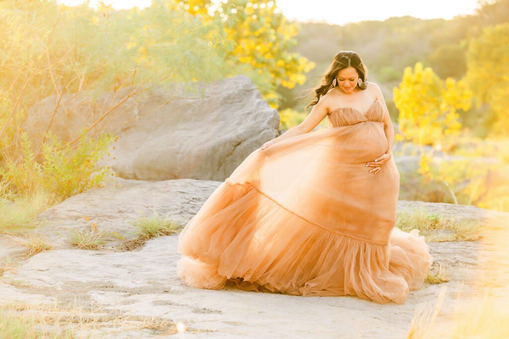 Dusty-rose-maternity-dress-austin-photography