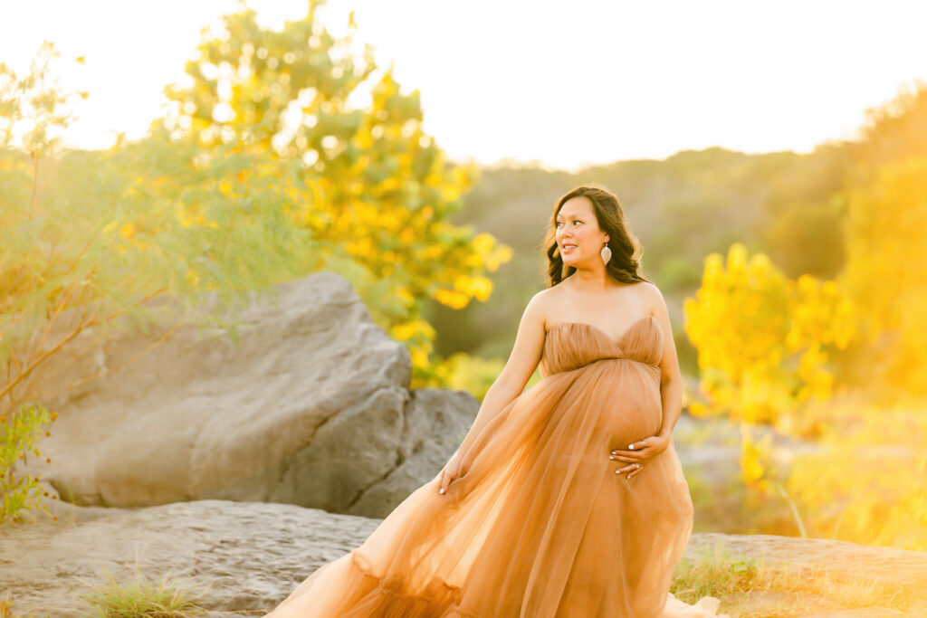 Golden-hour-fall-pedernales-state-park-austin-family-photographer