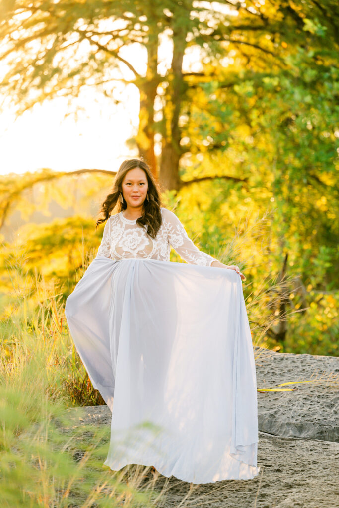 Gorgeous-mom-to-be-golden-hour-pedernales-state-park-photography