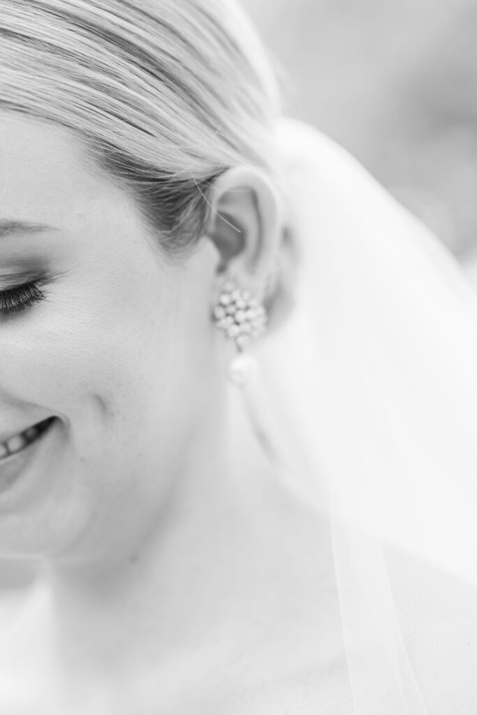 Film-look-bride-black-white-Austin-weddings